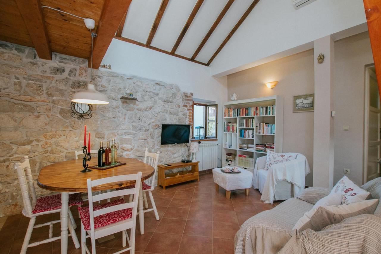 Country House Rusula Vrsine Luaran gambar