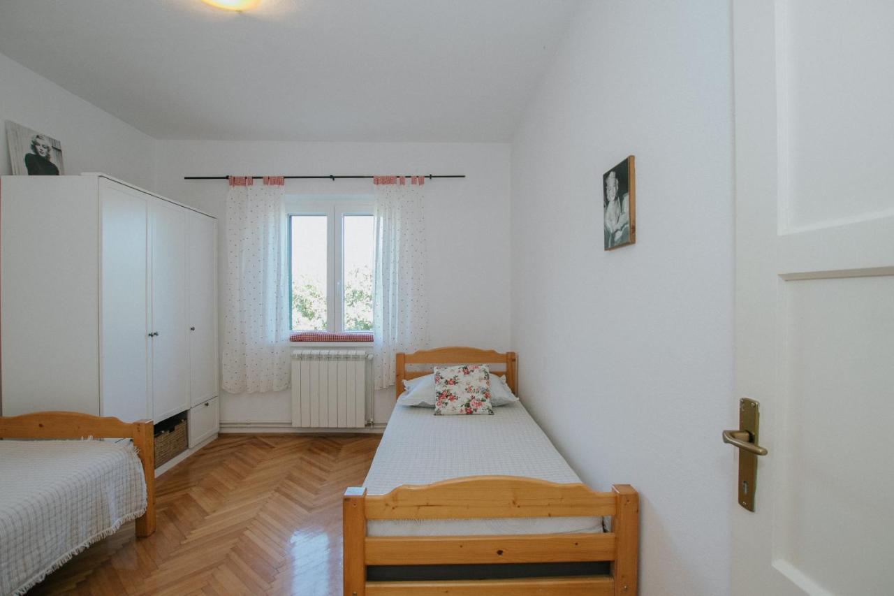 Country House Rusula Vrsine Luaran gambar